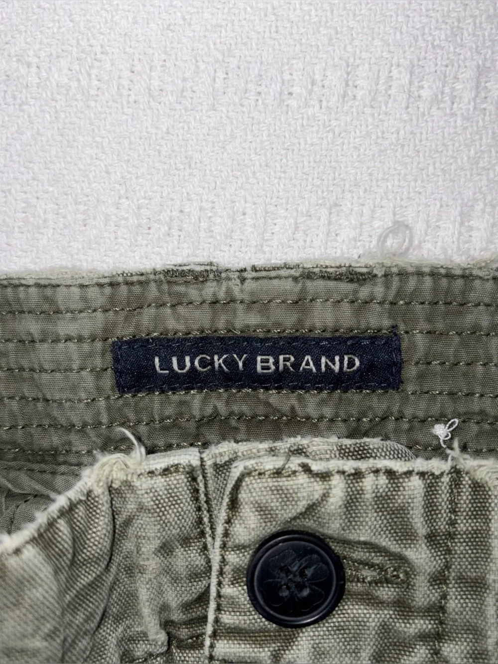 Lucky Brand Mens Y2K Distressed Utility Cargo Shorts Size 30 Green Baggy